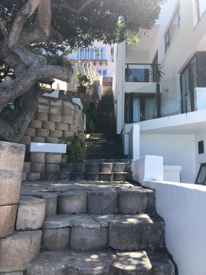 Apartment Ozone Teluk Herolds Bagian luar foto
